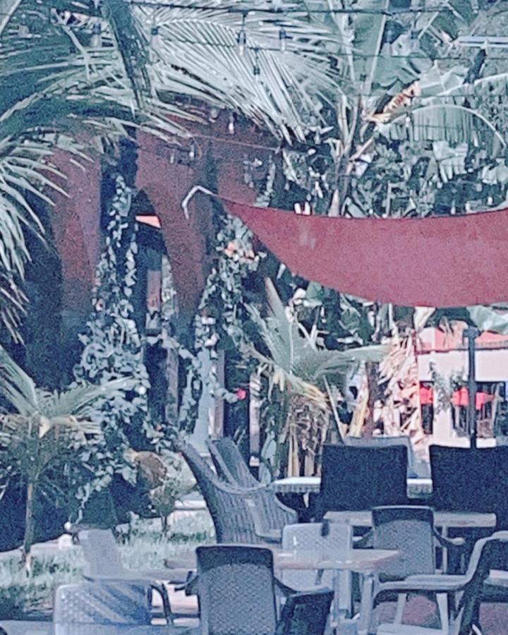 Sambo Mambo Beach Hotel エル・クコ エクステリア 写真