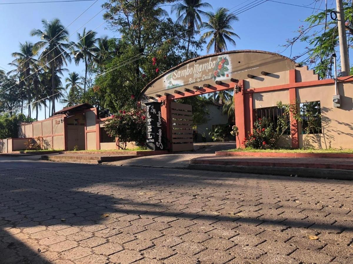 Sambo Mambo Beach Hotel エル・クコ エクステリア 写真